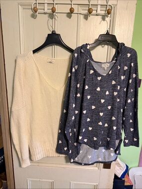Lucky Brand Navy Heart V-Neck Hoodie Sweater with Cream V-Neck Pullover